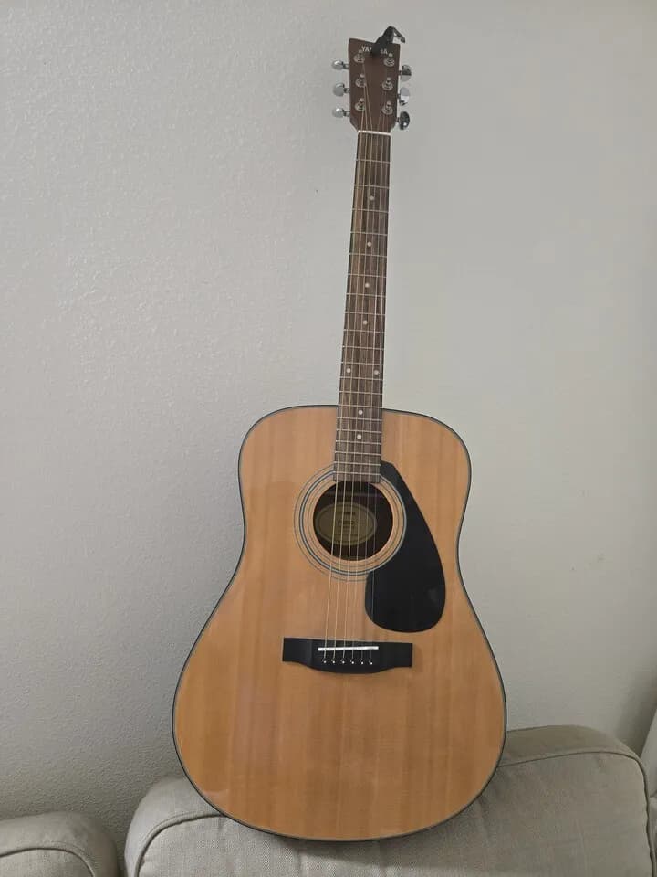 기타 팝니다
					기타
					Los Angeles