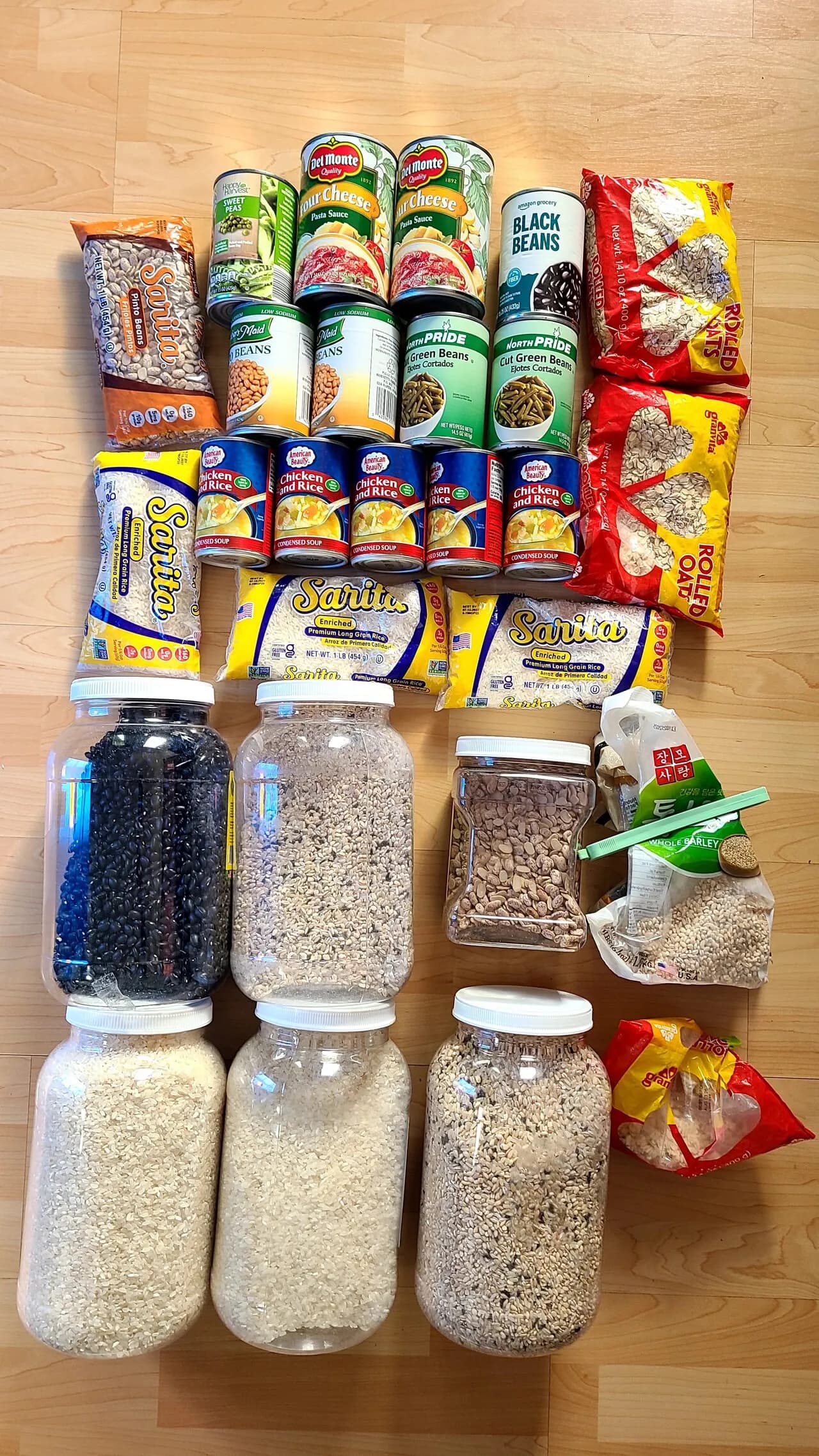 각종 식료품 모음 쌀, 오트밀, 파스타 소스, 콩, 치킨 라이스 통조림 등등 모두 포함
					무빙세일
					Los Angeles