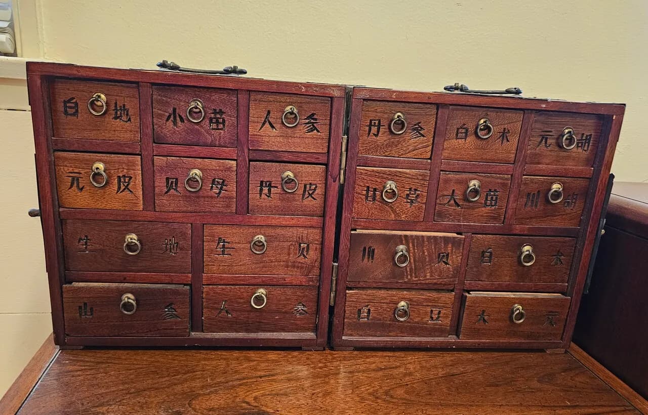 small 엔틱 한약.엑세사리서랍장
					무빙세일
					위디어