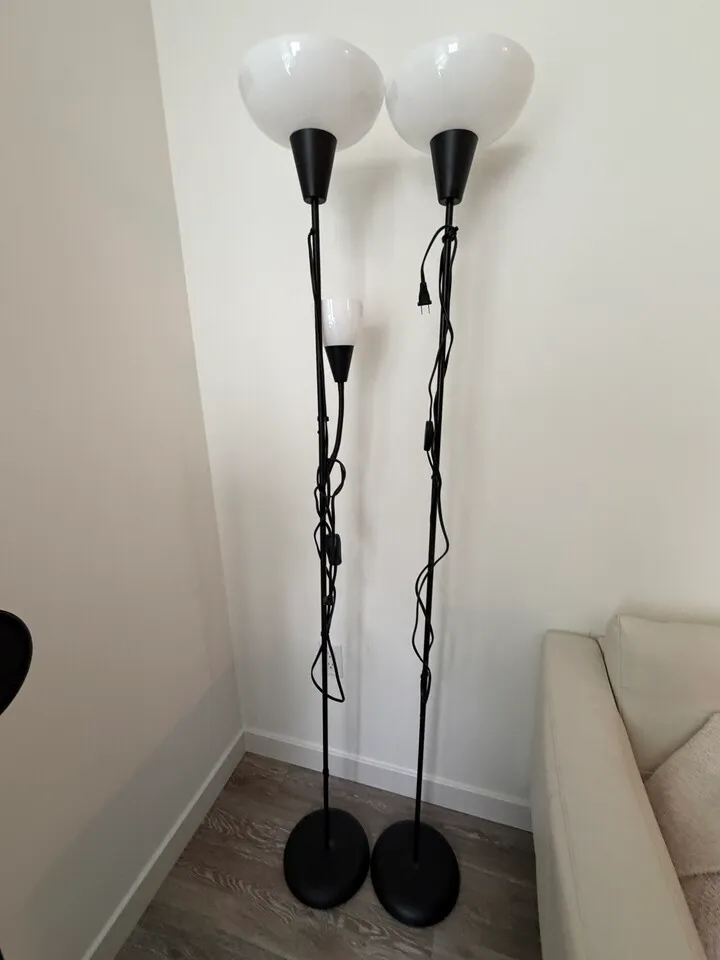 조명, 에어프라이기, 바 의자
					무빙세일
					La Downtown