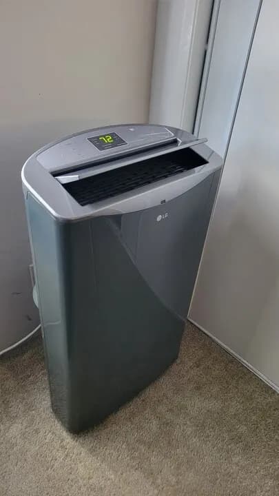 에어컨,히터,맛사지기,모니터,다리미,거울......
					무빙세일
					Los Angeles