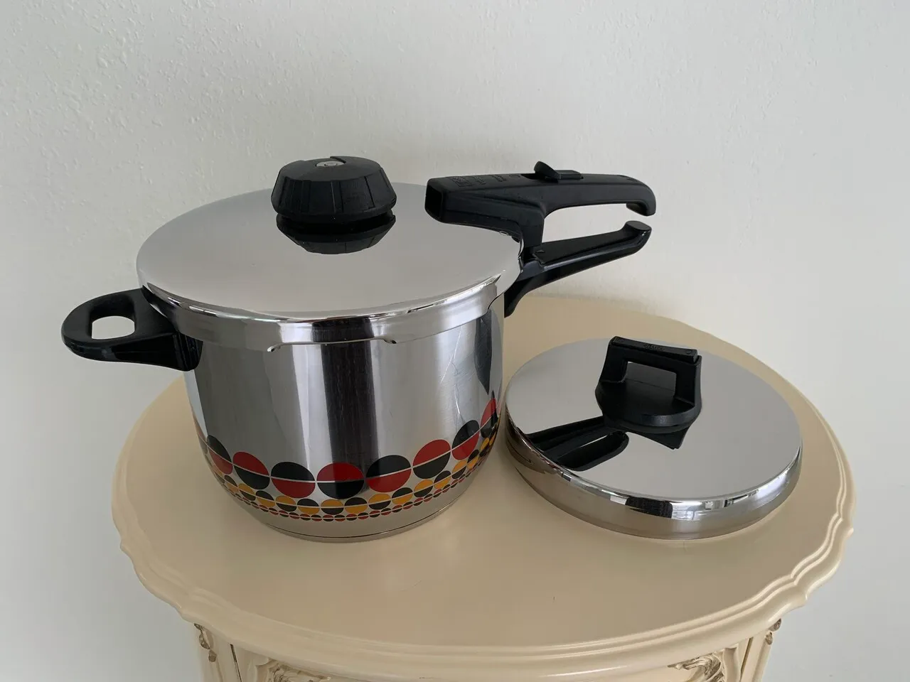 휘슬러 압력냄비 중고판매.
					전자/가전
					엘에이,부에나팍