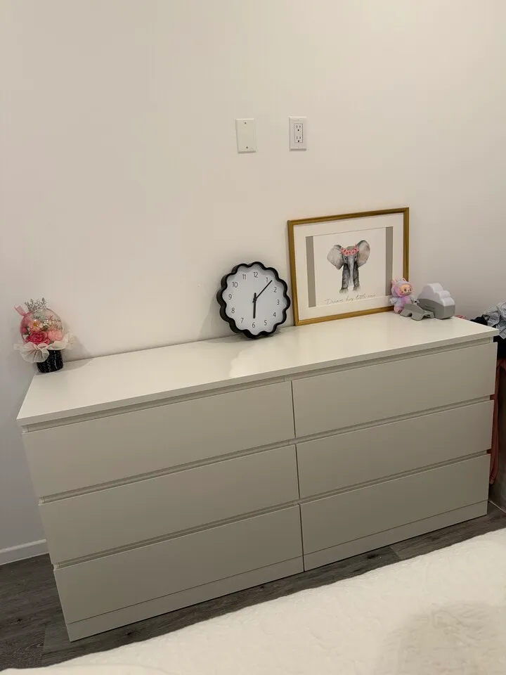 무빙세일(여러가지에요)
					무빙세일
					Los Angeles