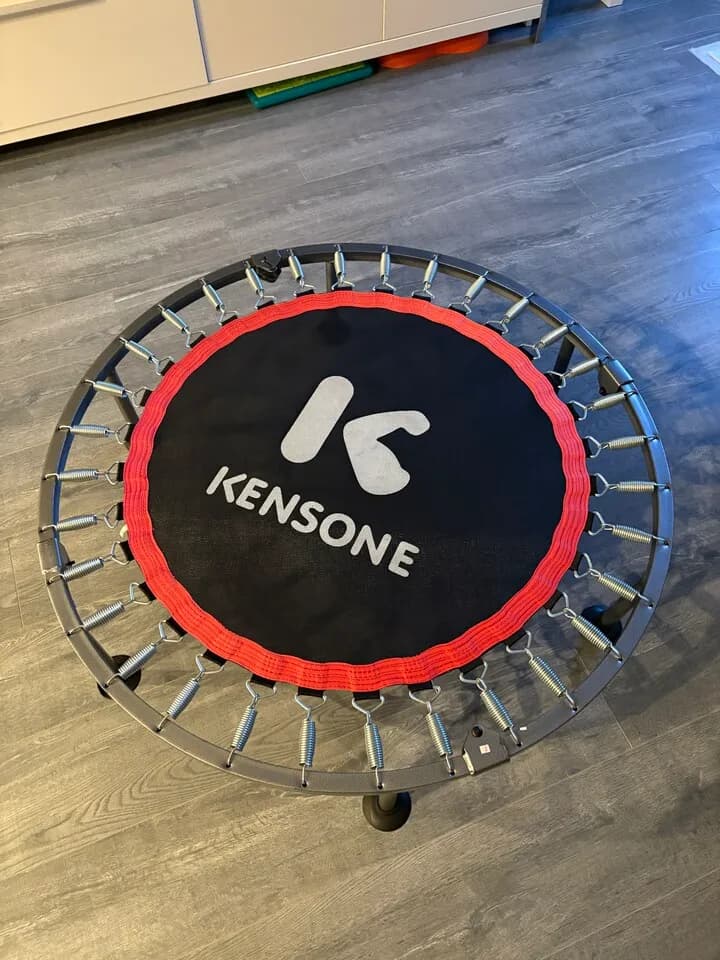 트램폴린
					운동/건강
					LA