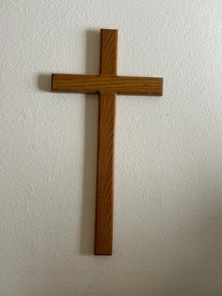 벽에 걸 수 있는 나무 십자가
					무료나눔
					Los Angeles (k Town)