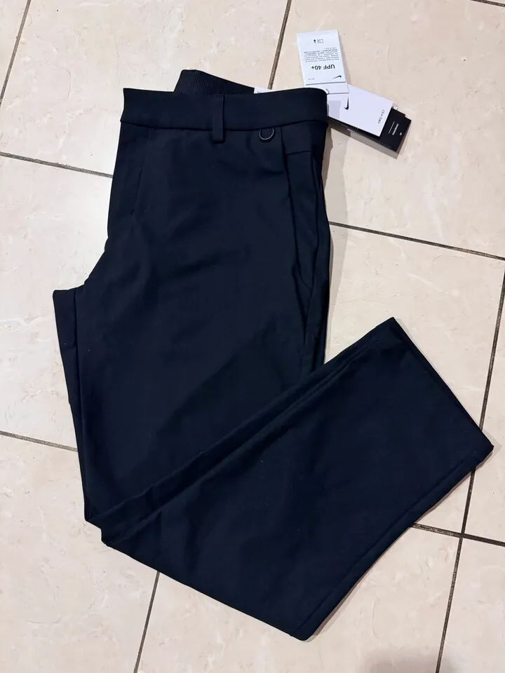 새제품 NIKE 나이키 24.7 퍼펙트스트레치 드라이 핏 레귤러 치노 팬츠
					의류/패션
					Fullerton