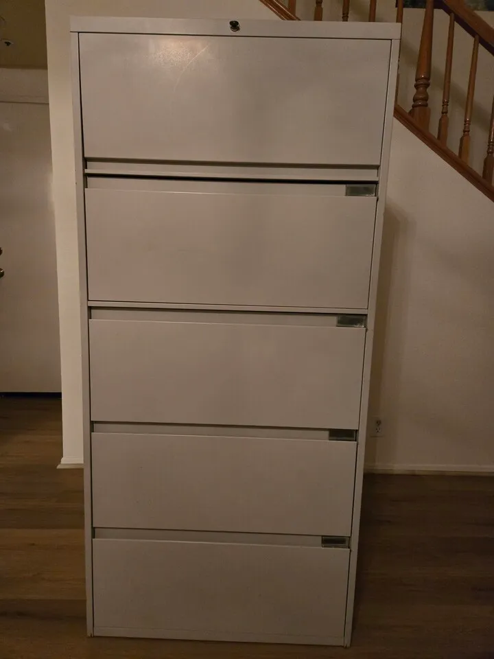 5-tier cabinet new
					가구
					Buena Park