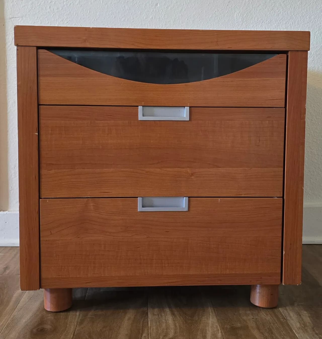 3단 서랍장 (2F 1.7F 2F 베이지)
					무빙세일
					Los Angeles