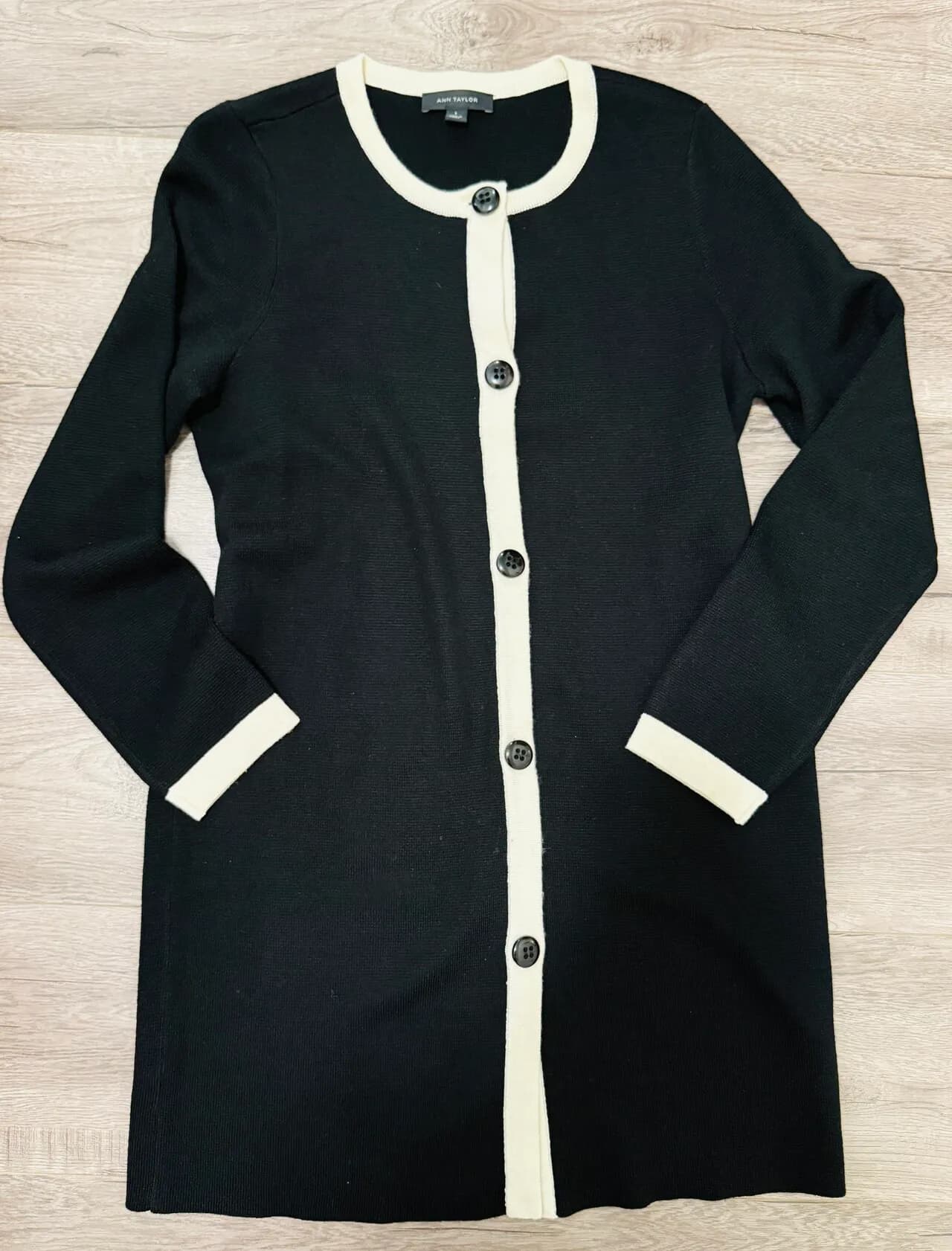 예쁜 앤테일러, Talbots가디건들 팝니다.
					의류/패션
					LA