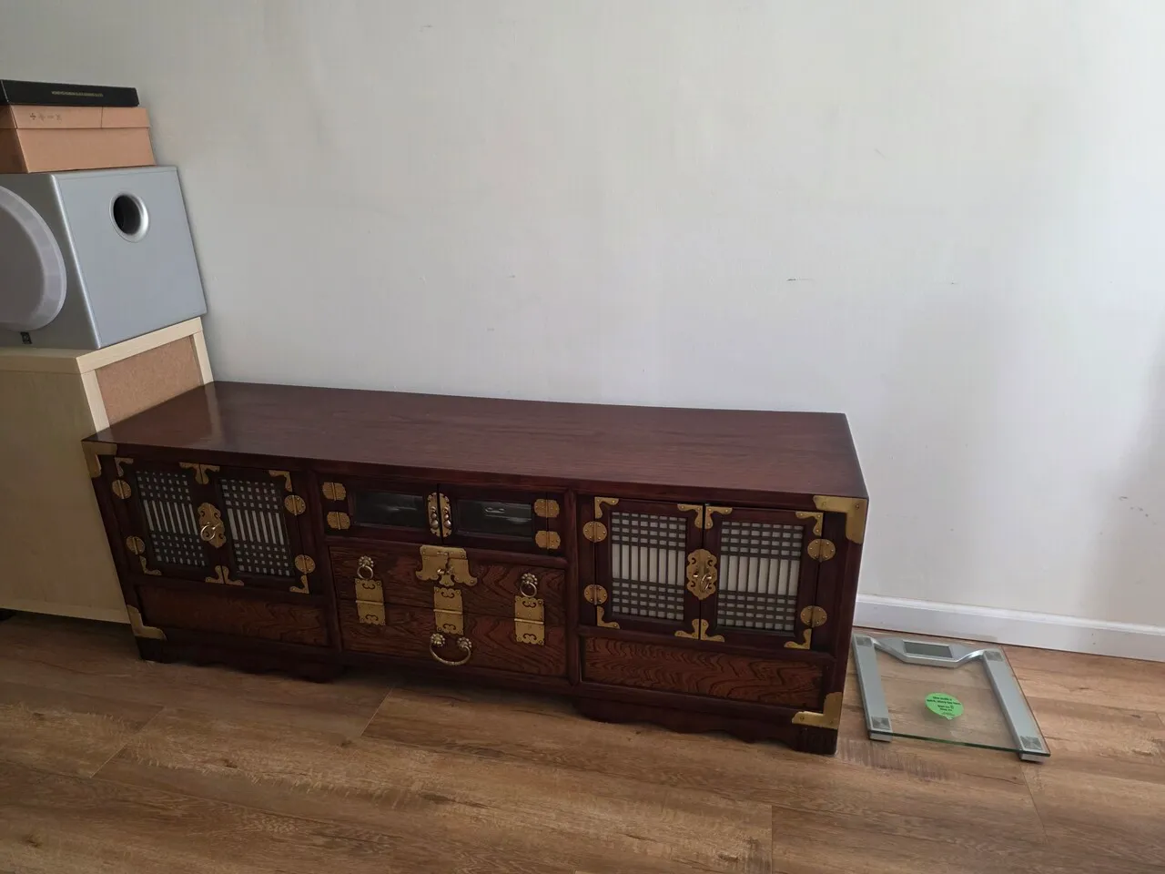 고가구 장식장
					가구
					Los Angeles