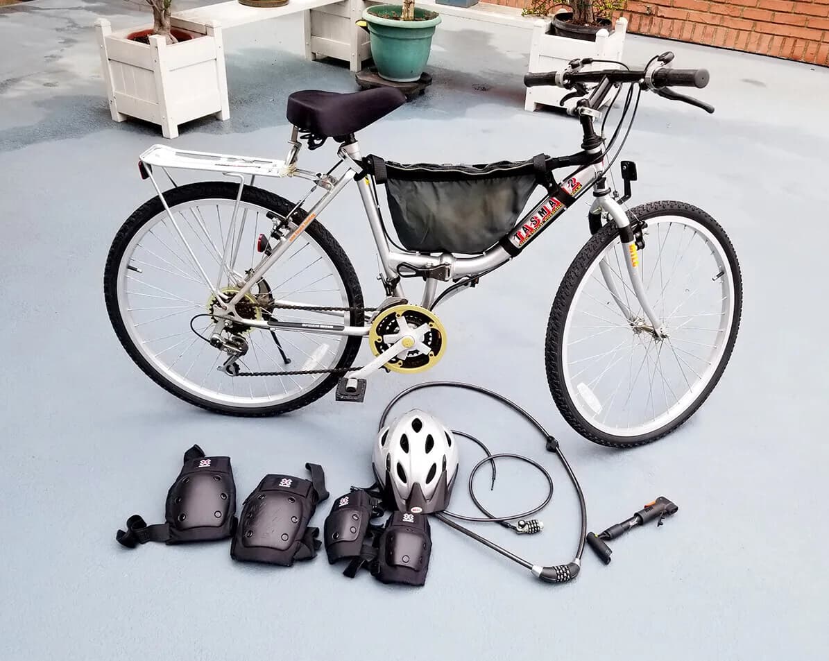 접히는 자전거
					무빙세일
					한인타운