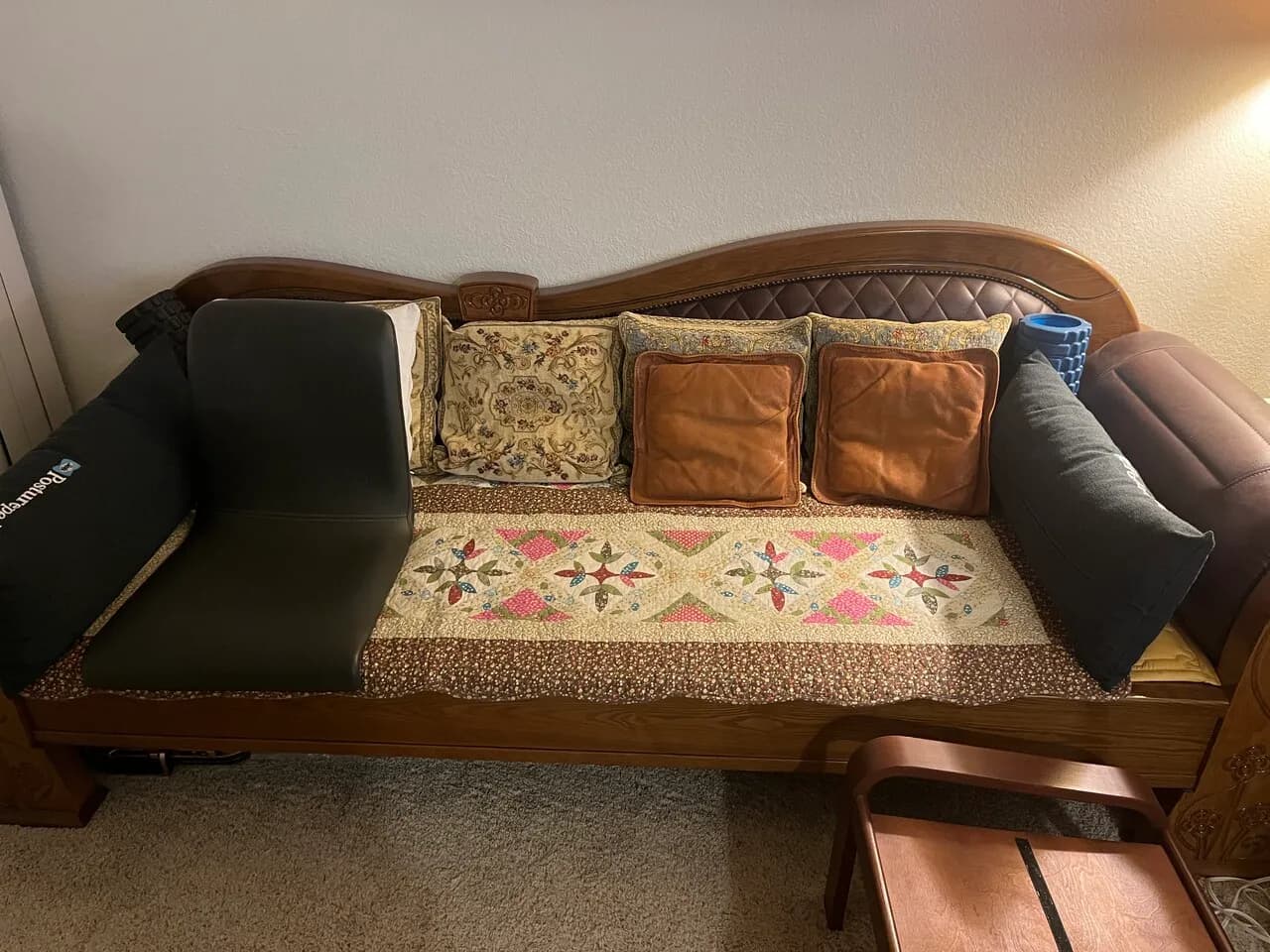 쇼파랑 탁자, 서랍장, portable 에어컨, 침대 팝니다.
					가구
					Fullerton