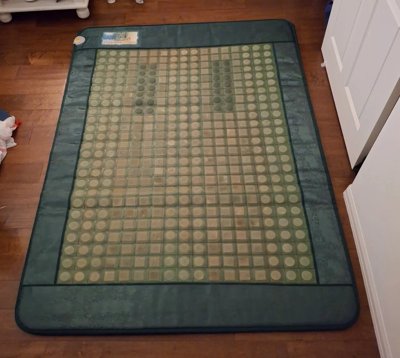 전자파 없는 옥돌 장판 (퀸 사이즈), 침대 옆 테이블
					무료나눔
					발랜시아 Valencia