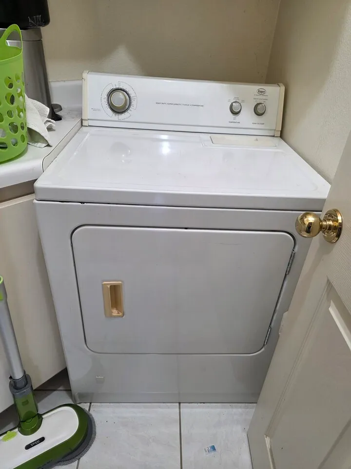 건조기판매합니다
					전자/가전
					La Mirada