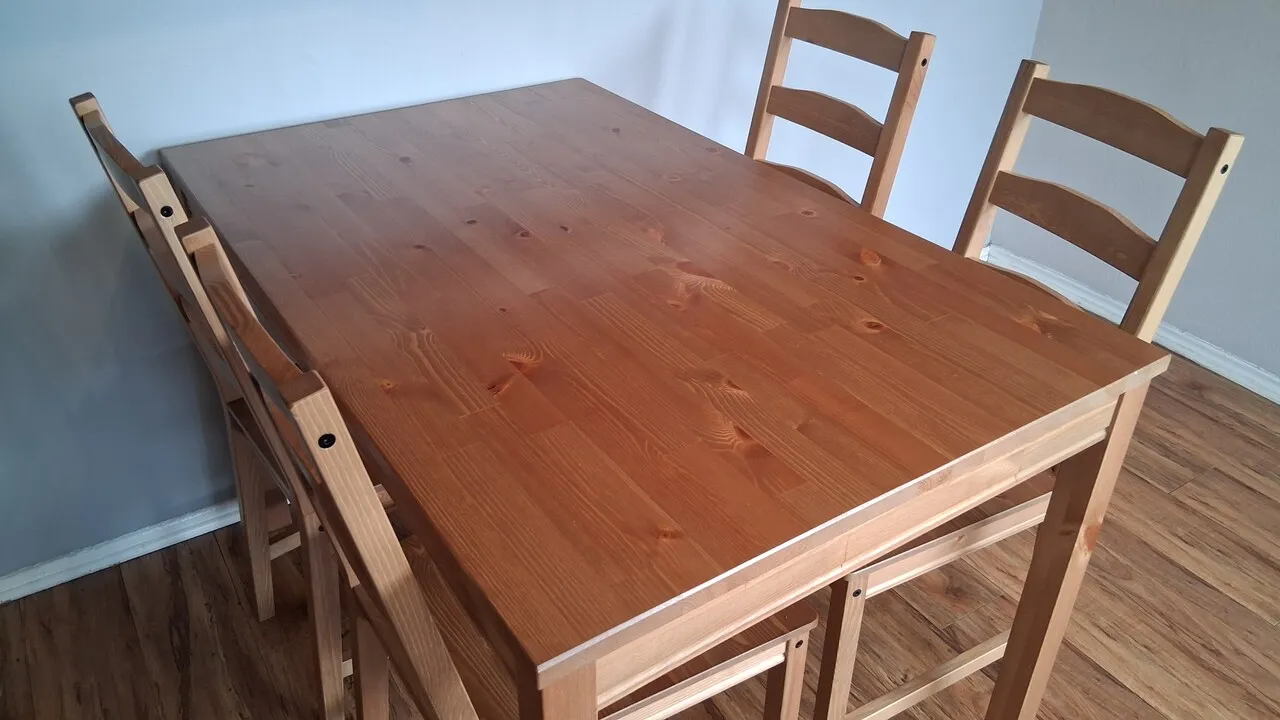 Ikea 식탁 팝니다.
					무빙세일
					Anaheim/buena Park