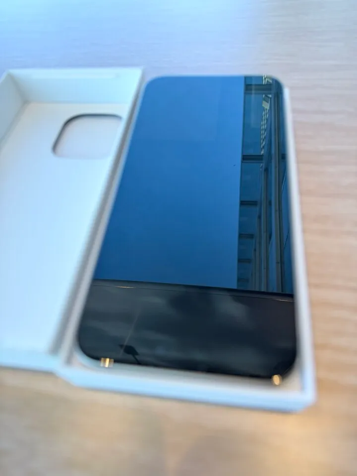 iphone 아이폰 15 pro max
					전자/가전
					Los Angeles / Buena Park