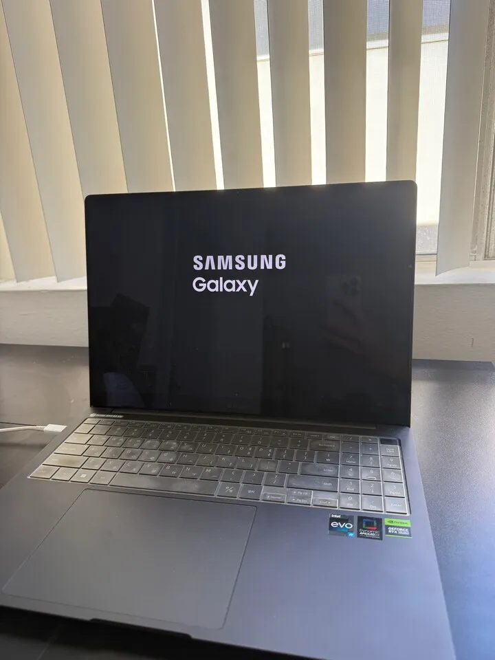 노트북 갤럭시 울트라북3 최고사양 4070 (게이밍/영상편집)
					전자/가전
					Los Angeles