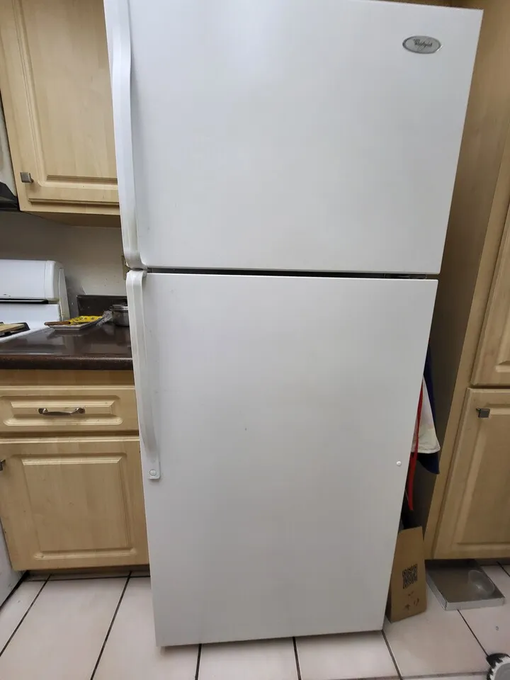 냉장고 급하게 팝니다.
					무빙세일
					Glendale