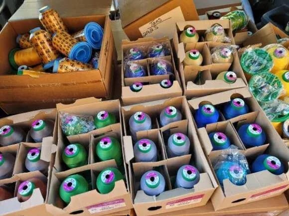 자수 실 High-Quality Embroidery Thread
					무빙세일
					Garden Grove