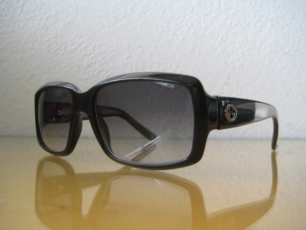 처분세일 가격내림 명품 구찌 Gucci Sunglasses 남녀공용 Brand New 진품
					의류/패션
					Norwalk