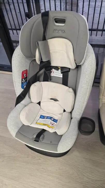 Nuna REVV Rotating Convertible Car Seat 카시트
					기타
					Los Angeles
