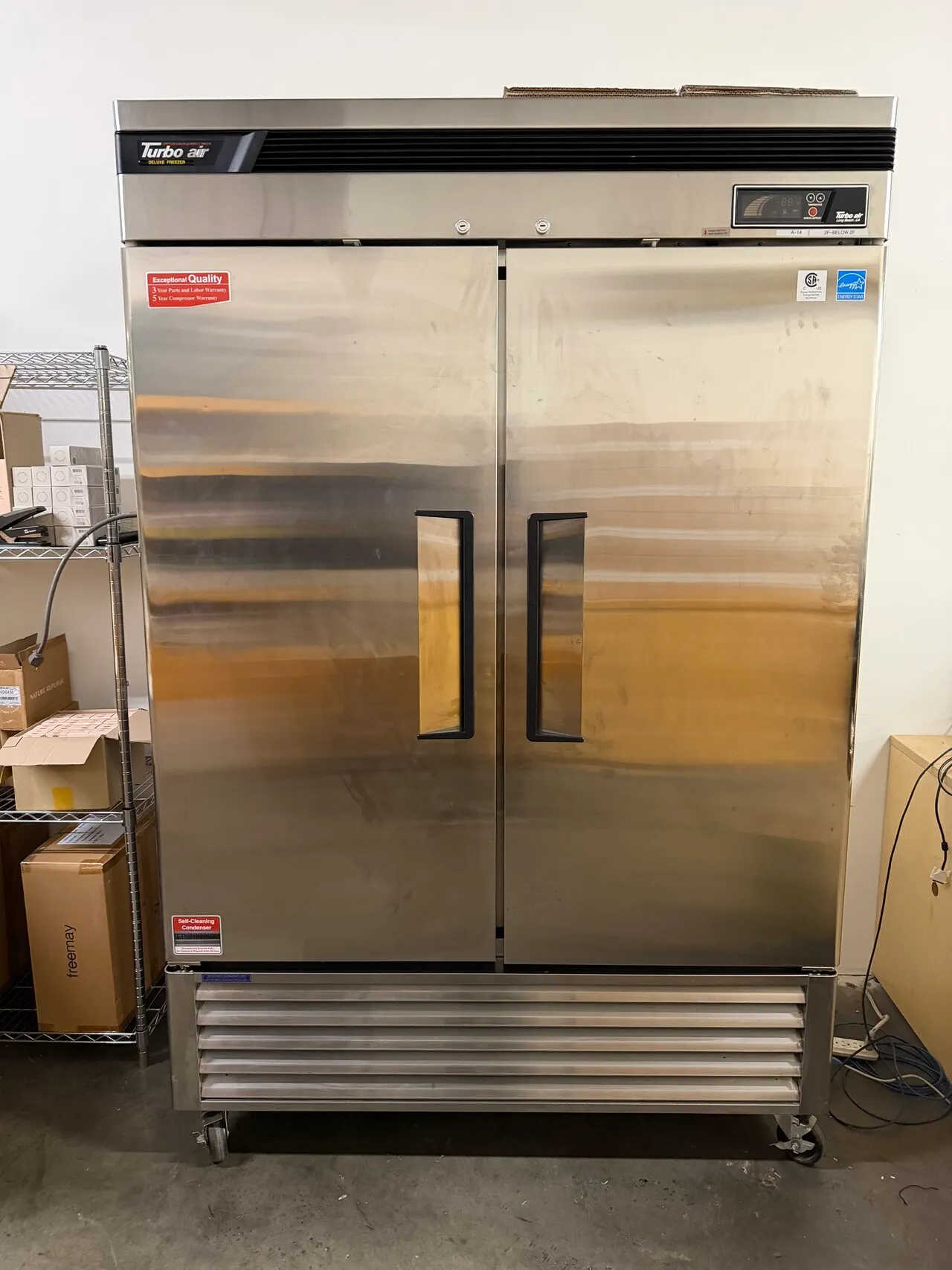 Commercial Freezer Turbo Air
					전자/가전
					Los Angeles