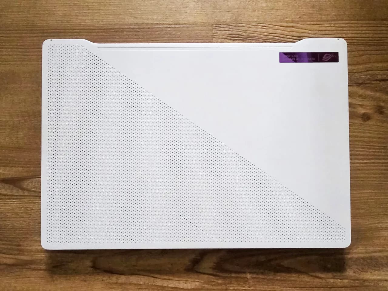 고사양 경량 노트북 랩탑 컴퓨터 팝니다.
					전자/가전
					Los Angeles