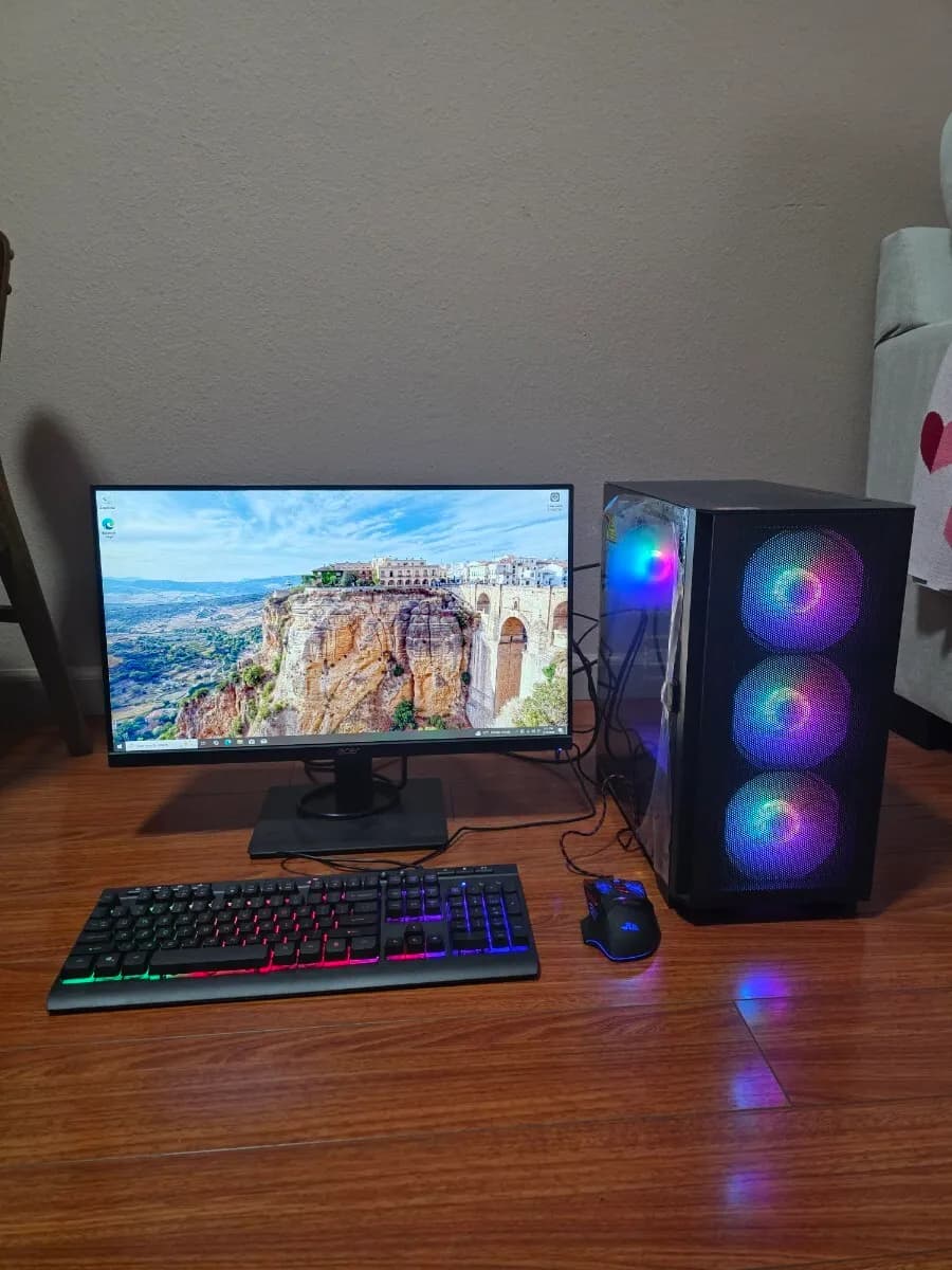 새 제품으로 커스텀 조립한 컴퓨터 판매합니다. M-ATX Size
					전자/가전
					Los Angeles