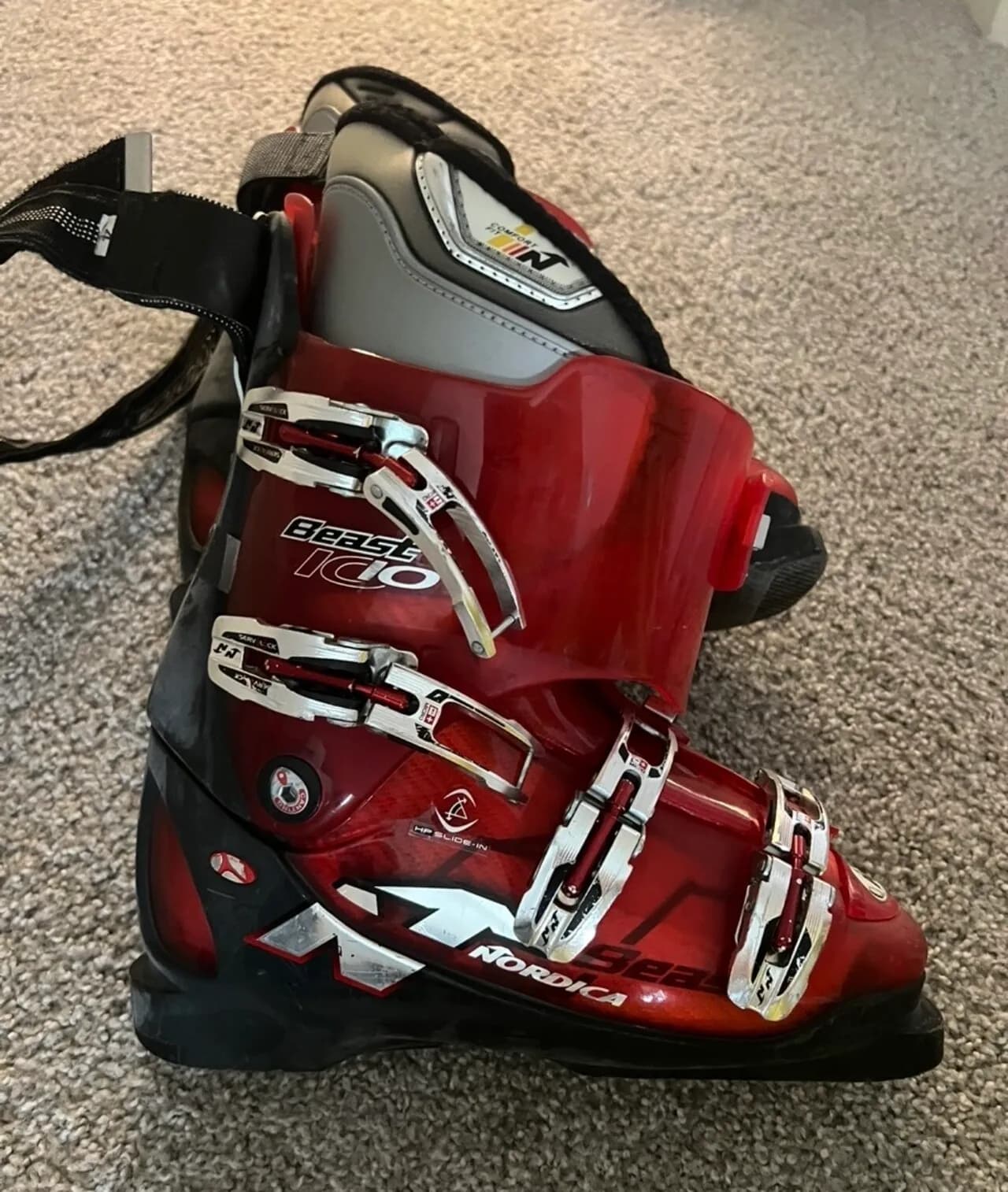 스키부츠 275cm/ 여자 아디다스8 새거/이쁜 샤워커튼
					운동/건강
					Los Angeles