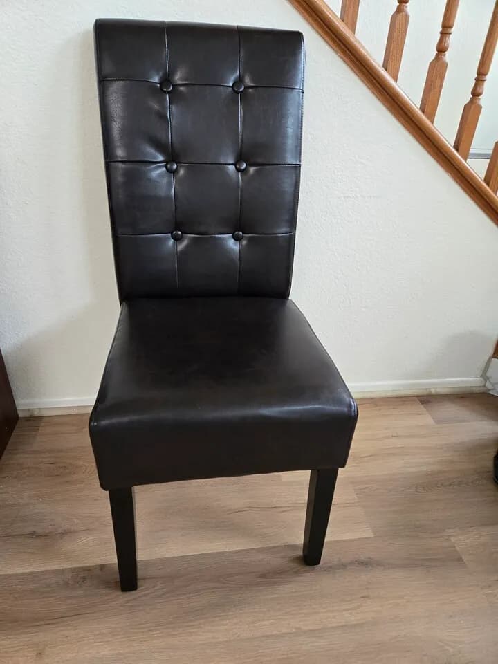 의자 $30
					가구
					Buena Park