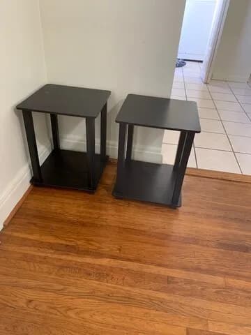 사이드 탁자 10불씩 16 x 16 x 20 인치
					무빙세일
					Los Angeles