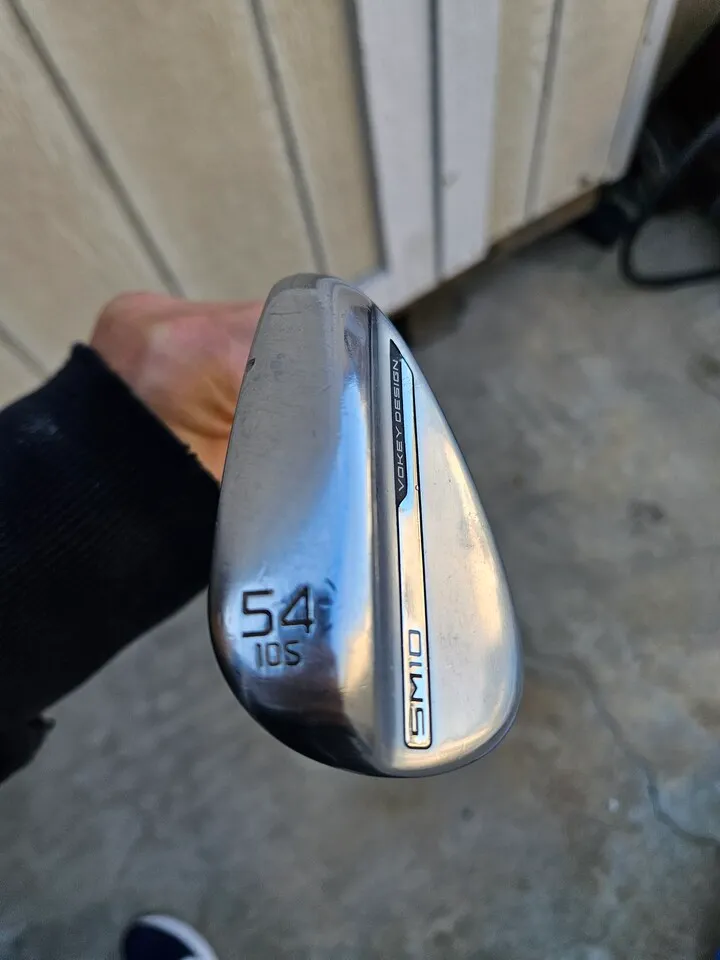 Vokey SM10 54도 팝니다
					운동/건강
					Los Angeles