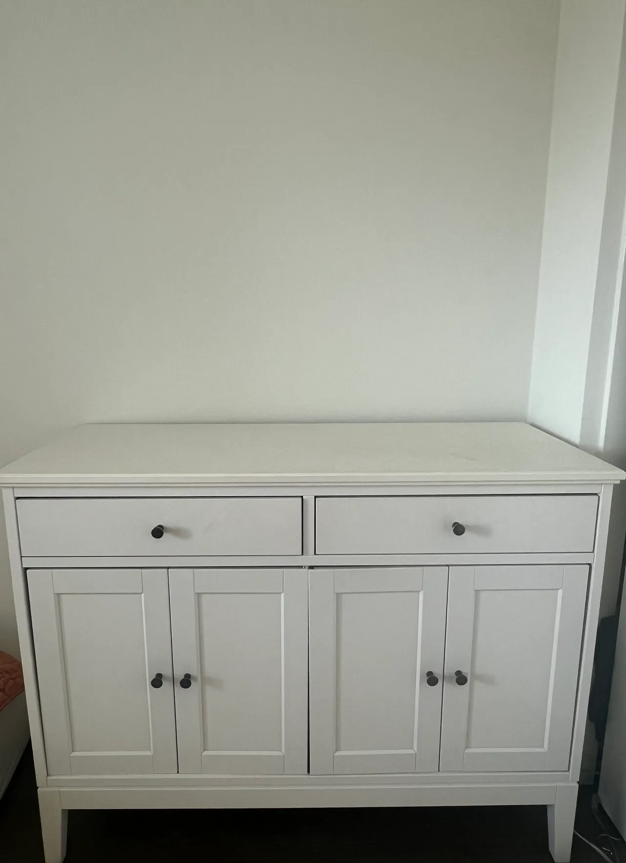 이케아 부엌, 거실 수납장 팝니다.
					무빙세일
					LA