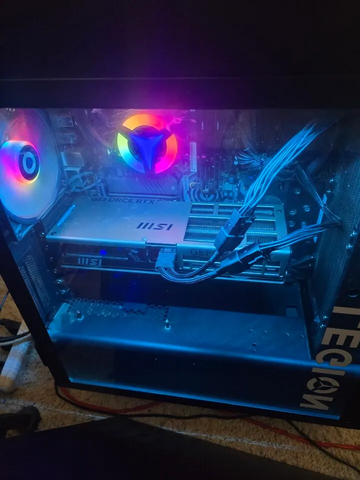 고사양 게이밍컴퓨터 팝니다
					전자/가전
					Santa Clarita