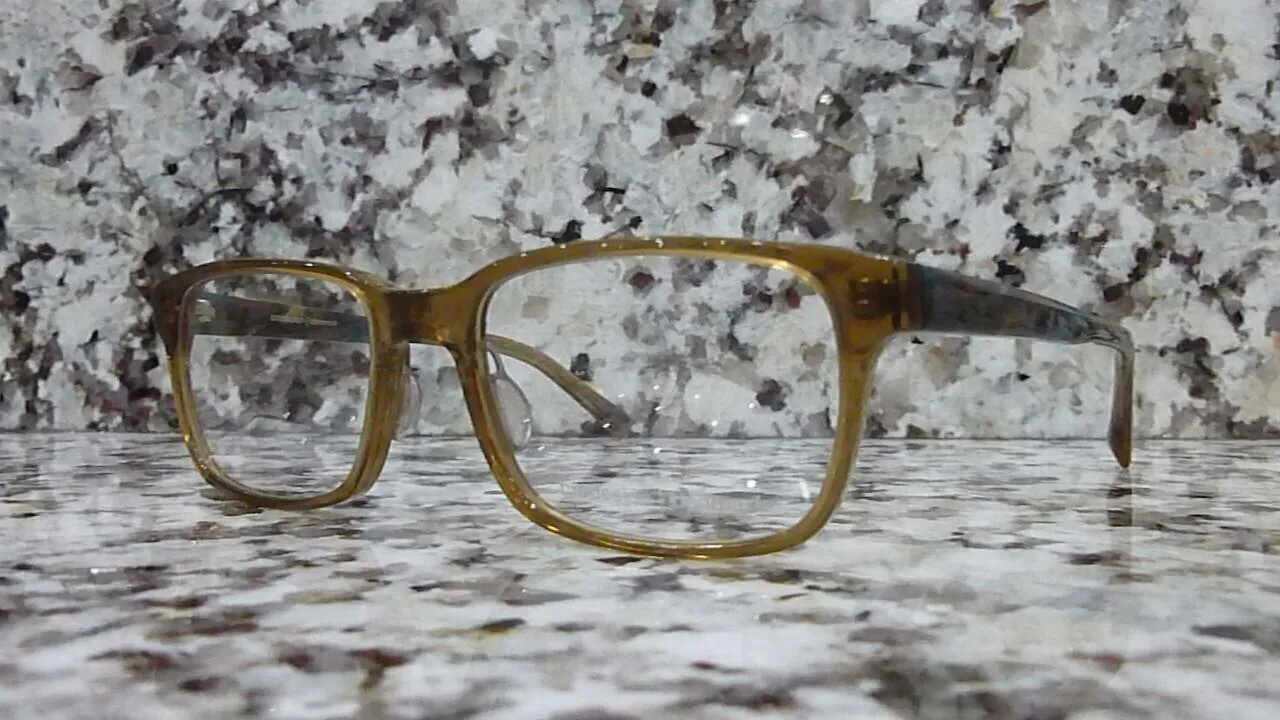 모든 과정을 수공으오 만드는-NEW-일본-BRAND-안 경 테-$40-$50-$60
					의류/패션
					Los Angeles