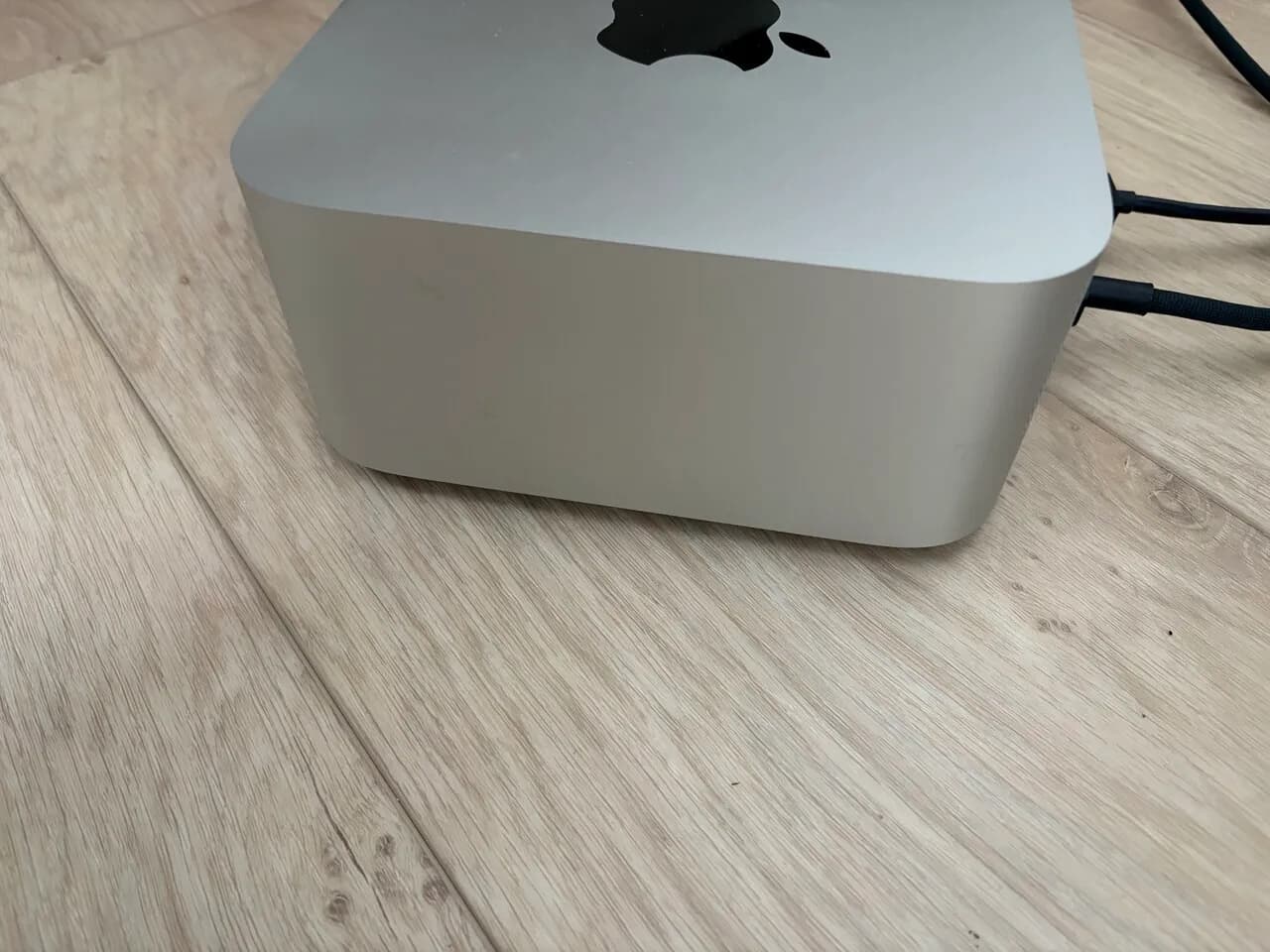 apple mac studio
					전자/가전
					Santa Clrarita