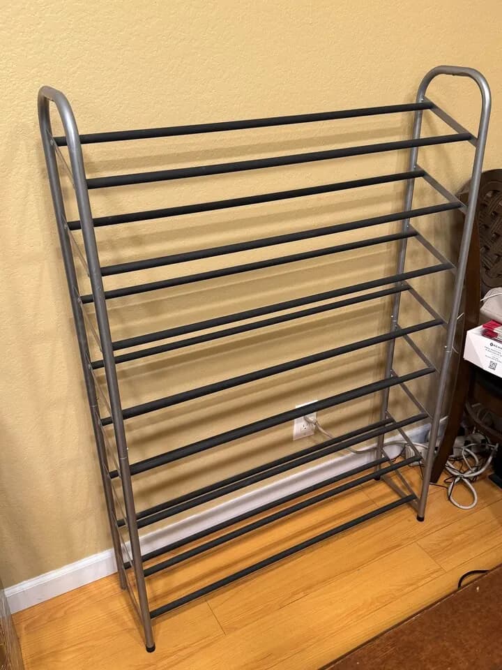 신발 rack 입니다
					무빙세일
					Glendale