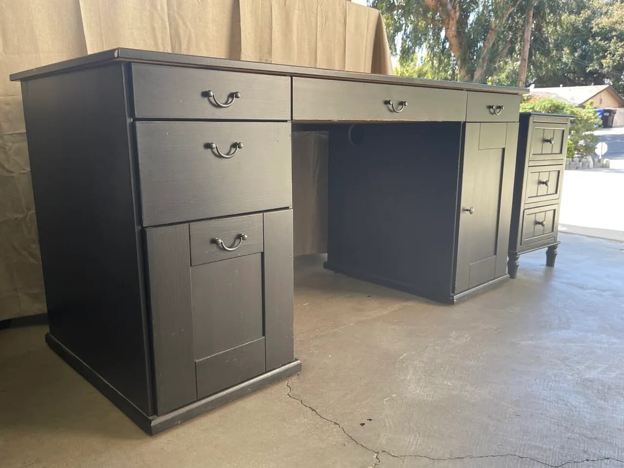 책상+서랍
					가구
					La Crescenta