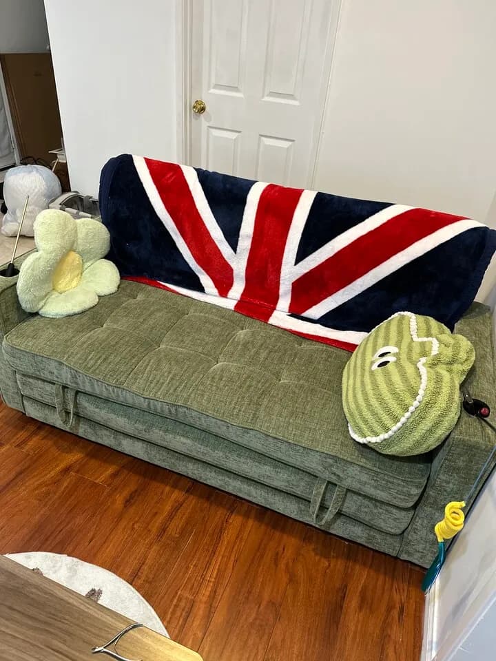 2인용 퀸사이즈 소파베드 (상태 양호)
					무빙세일
					Los Angeles