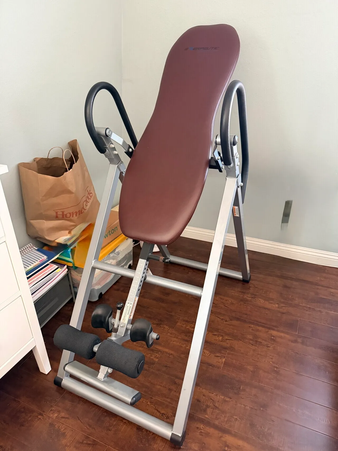 야마하 기타, 커피 테이블, 거꾸리
					무빙세일
					가디나