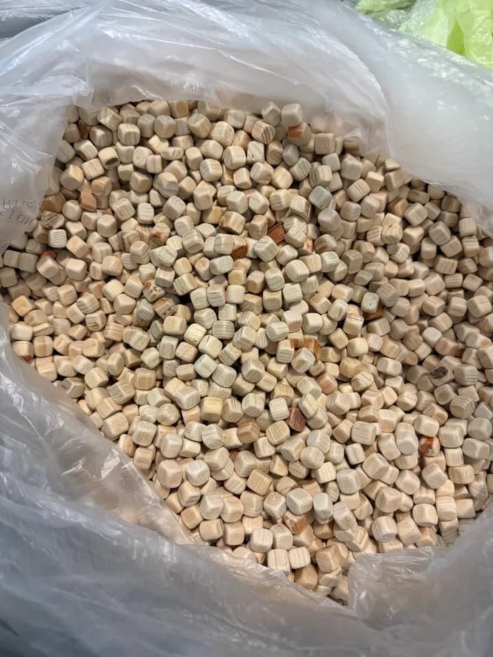 편백 나무 큐브
					무빙세일
					Los Angeles