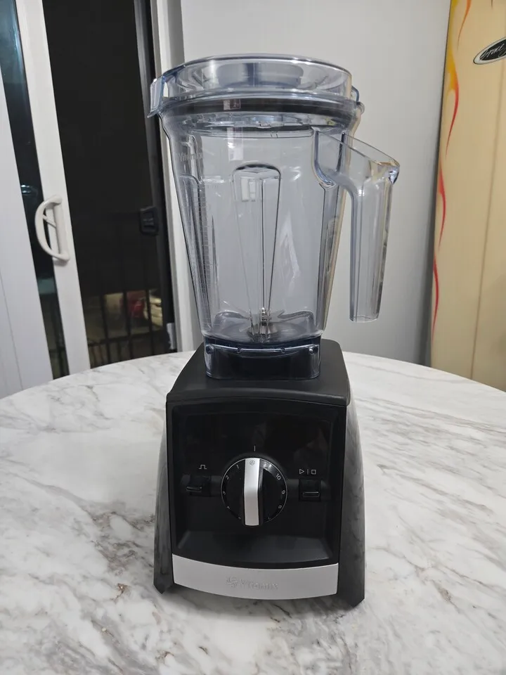 비타 믹서기 거의 쌔거 팝니다
					무빙세일
					Los Angeles