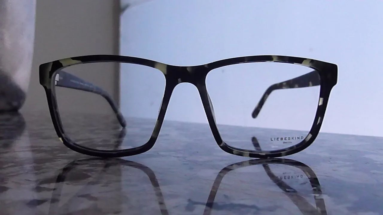 NEW-GERMANY-LIEBESKIND BERLIN-안경테
					의류/패션
					Los Angeles