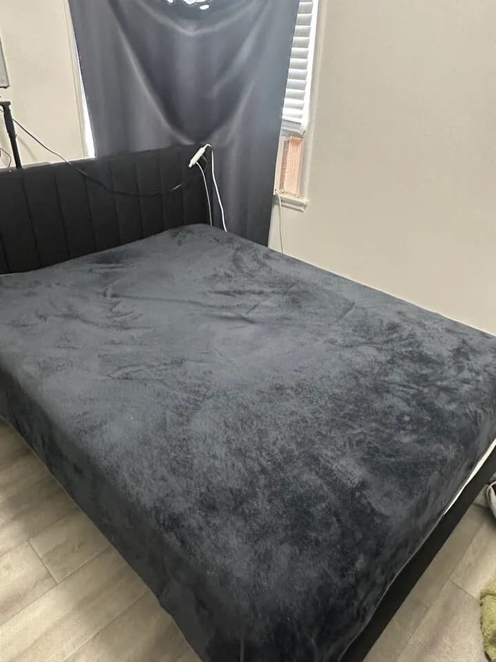 침대 프레임
					무빙세일
					Alhambra