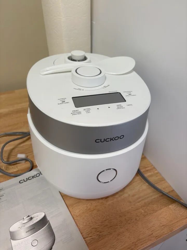 쿠쿠 밥솥
					무빙세일
					Los Angeles