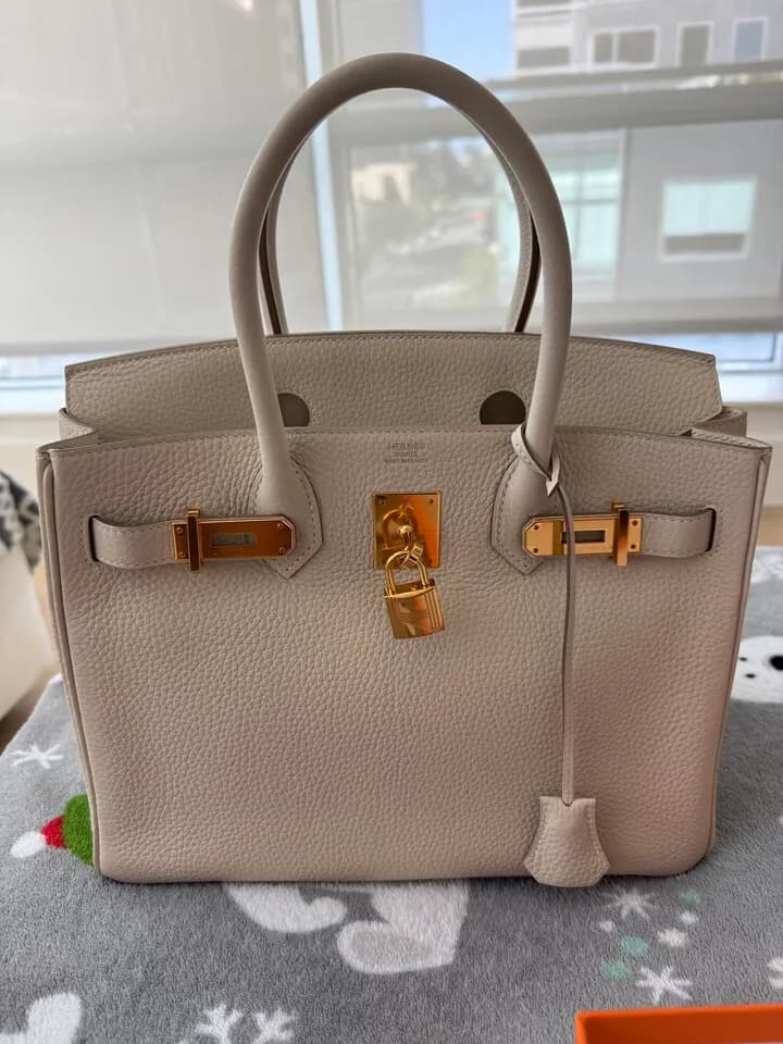 애르메스 버킨 30 토고 claie 정퓸
					의류/패션
					다운타운