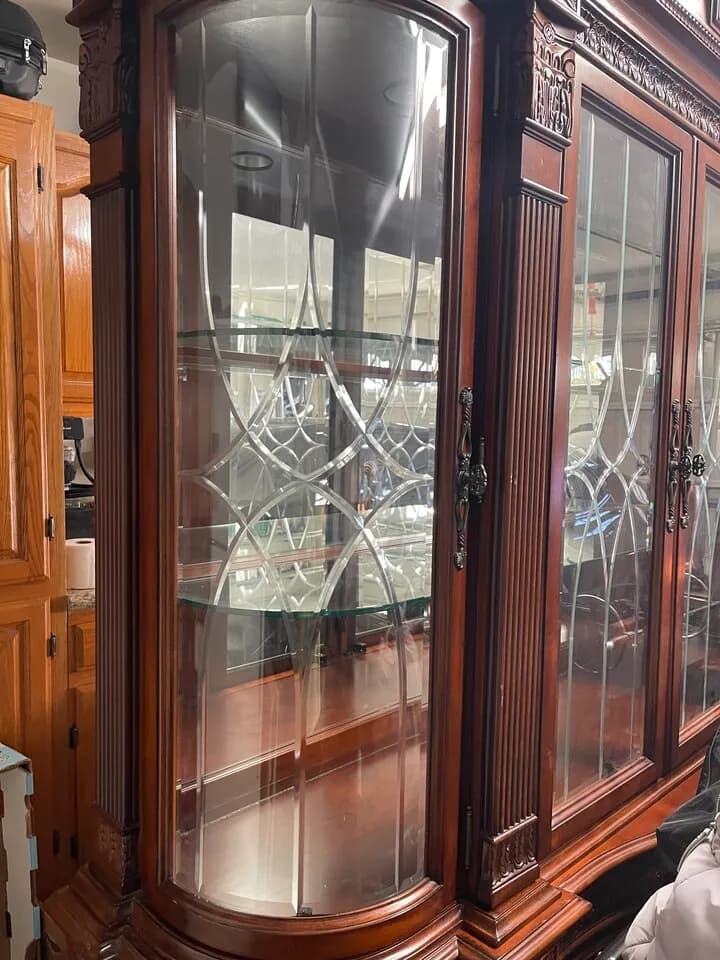 엔틱장식장
					가구
					La Crescenta