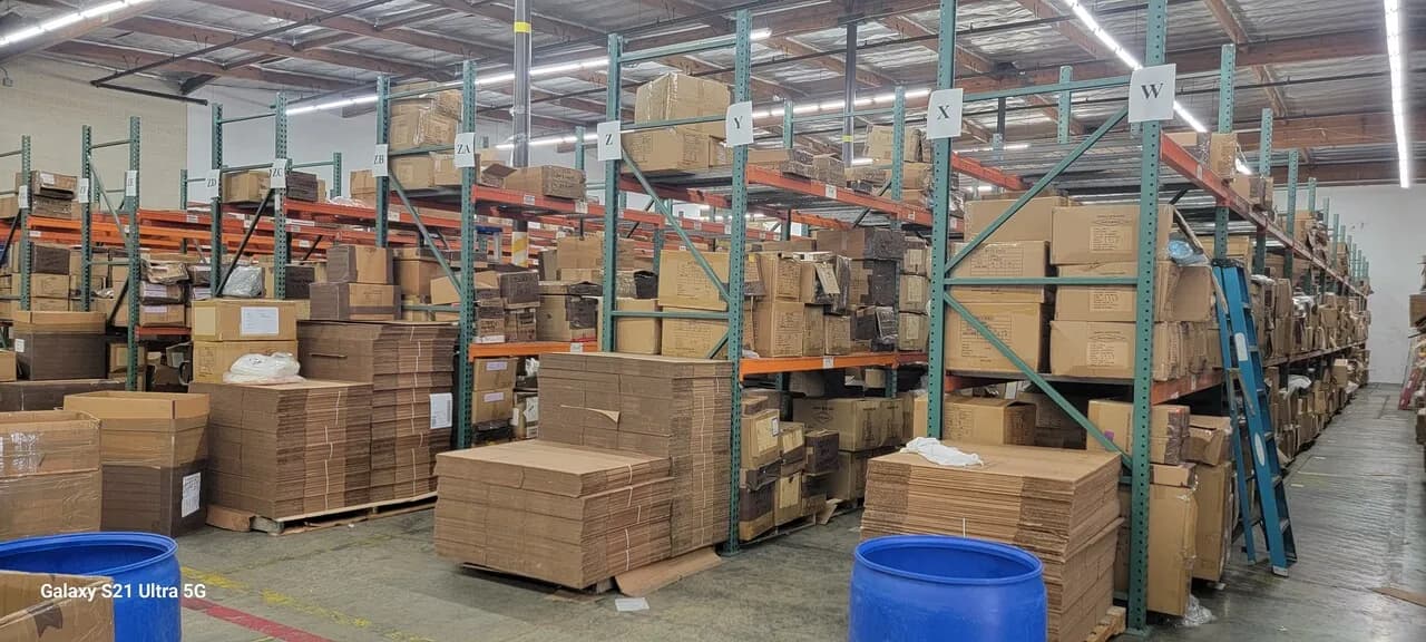 Pallet rack
					무빙세일
					Los Angeles