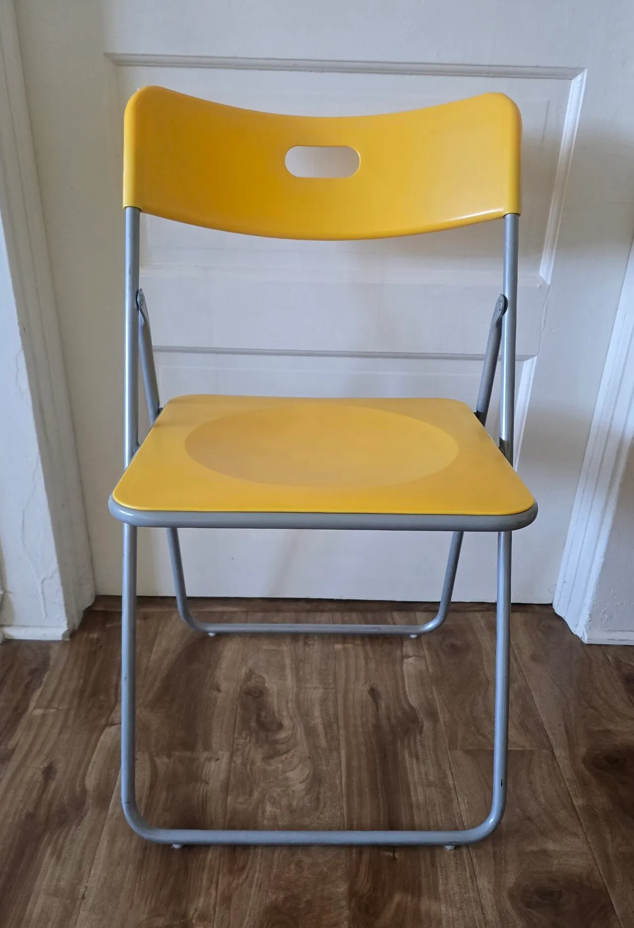 접이식의자
					무빙세일
					Los Angeles