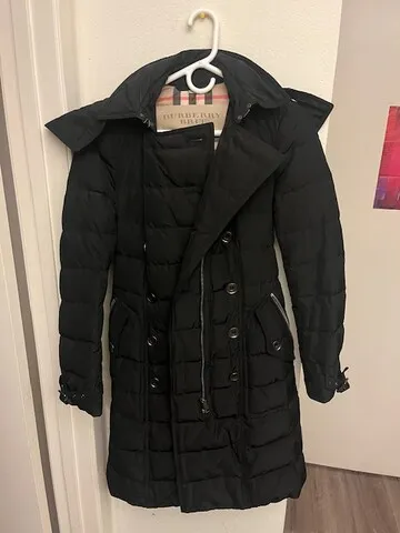 버버리 코트 팝니다. New womans Burberry Coat, XS size
					의류/패션
					Cerritos